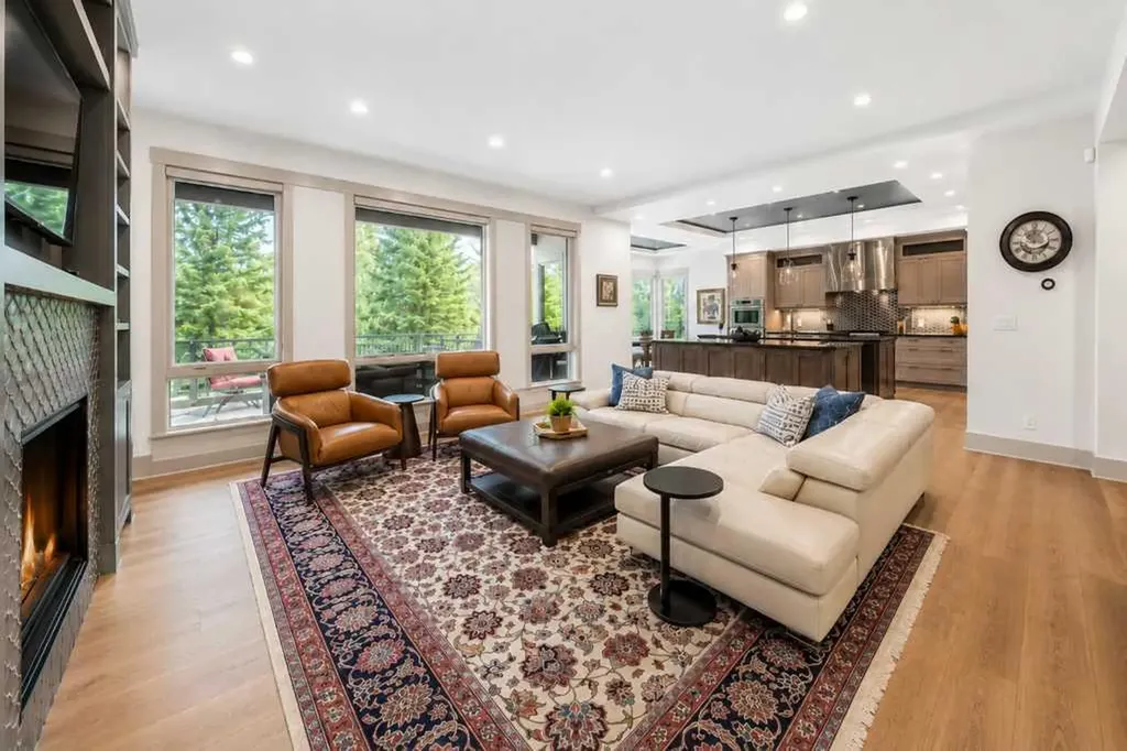 134 Aspen Ridge Place SW Calgary AB T3H 0J6