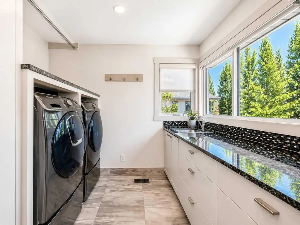 134 Aspen Ridge Place SW Calgary AB T3H 0J6
