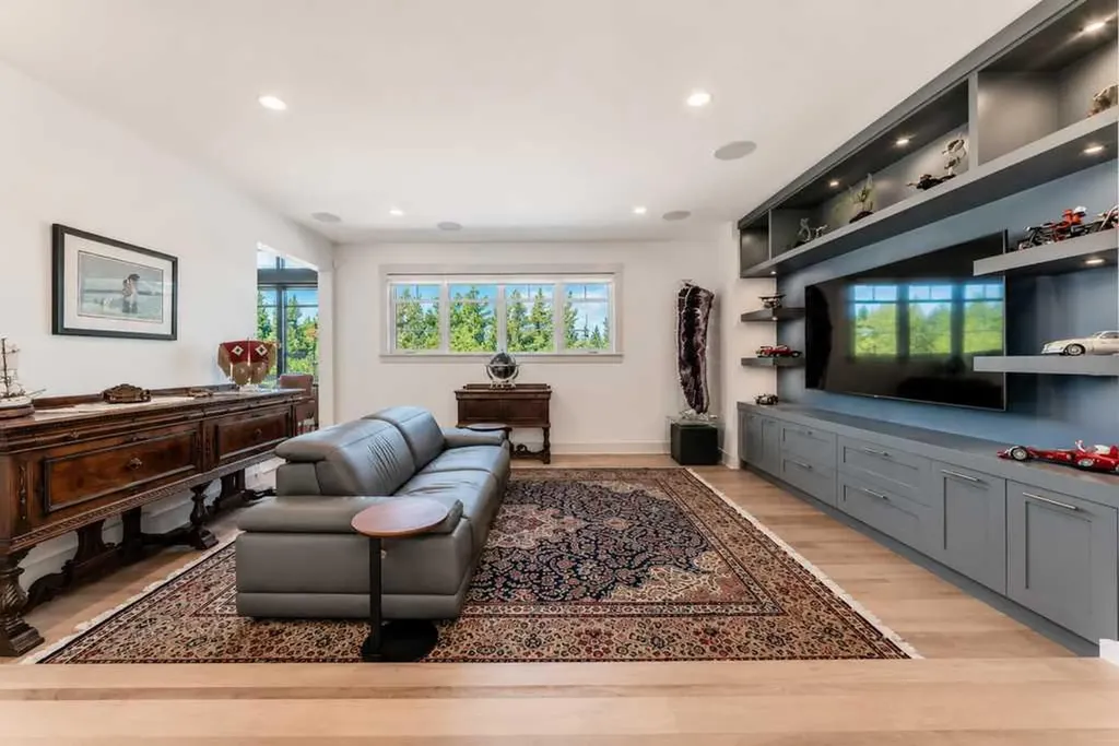 134 Aspen Ridge Place SW Calgary AB T3H 0J6