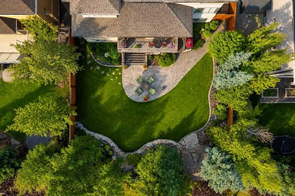 134 Aspen Ridge Place SW Calgary AB T3H 0J6