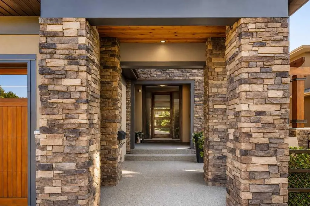 134 Aspen Ridge Place SW Calgary AB T3H 0J6
