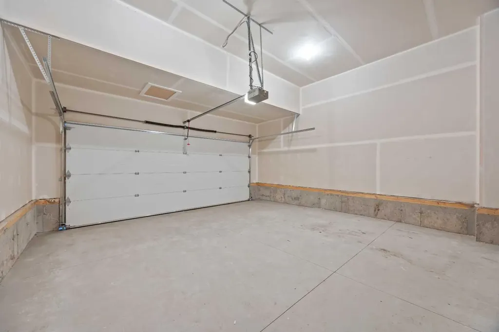 215 Sora Terrace SE Calgary AB t3s0l9
