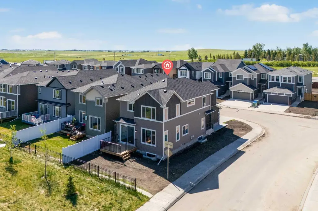 215 Sora Terrace SE Calgary AB t3s0l9
