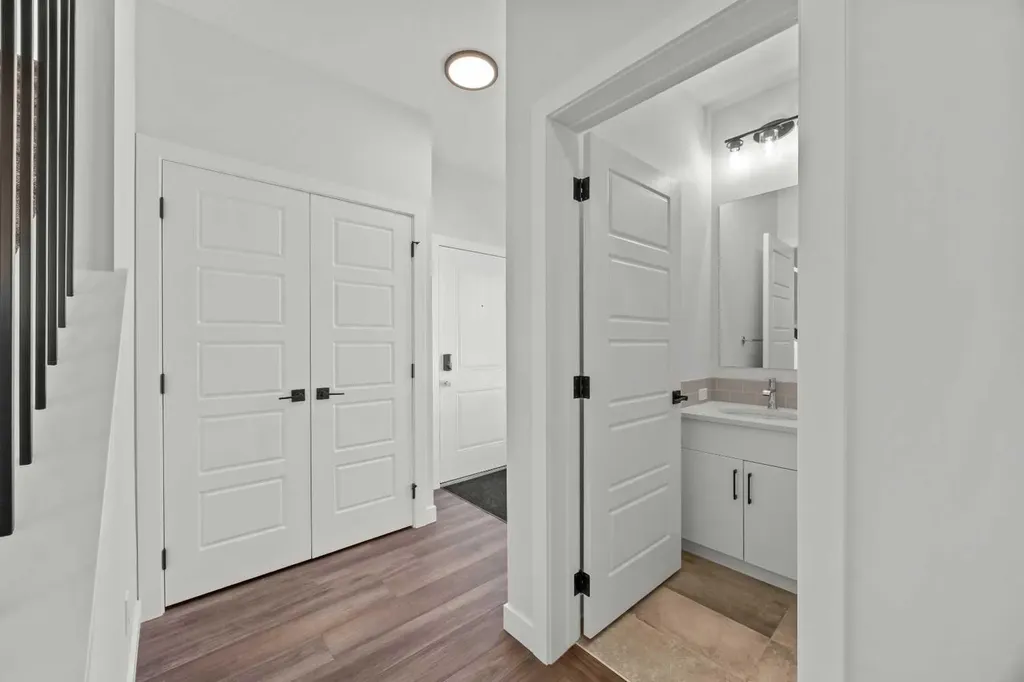 215 Sora Terrace SE Calgary AB t3s0l9