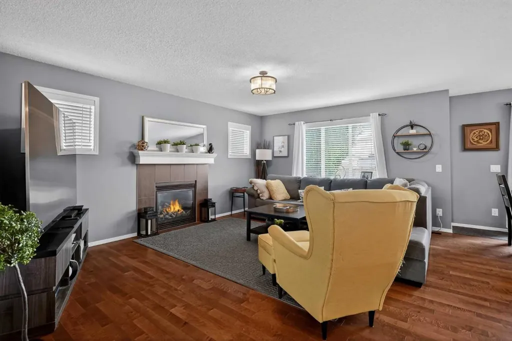 101 Elgin Meadows Manor SE Calgary AB T2Z 0M5