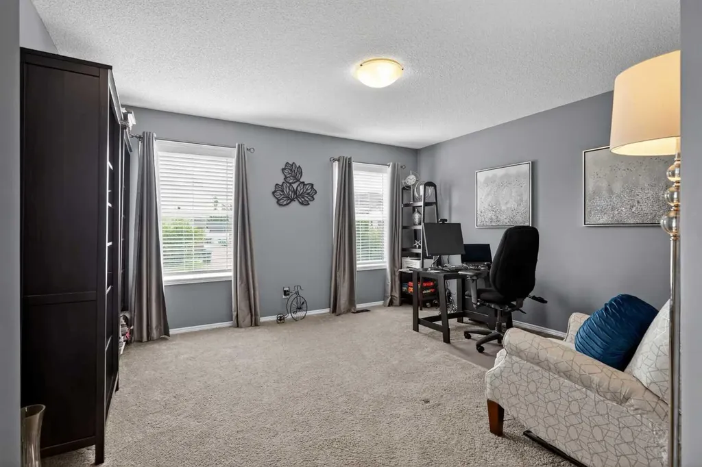 101 Elgin Meadows Manor SE Calgary AB T2Z 0M5