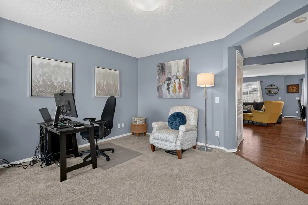 101 Elgin Meadows Manor SE Calgary AB T2Z 0M5