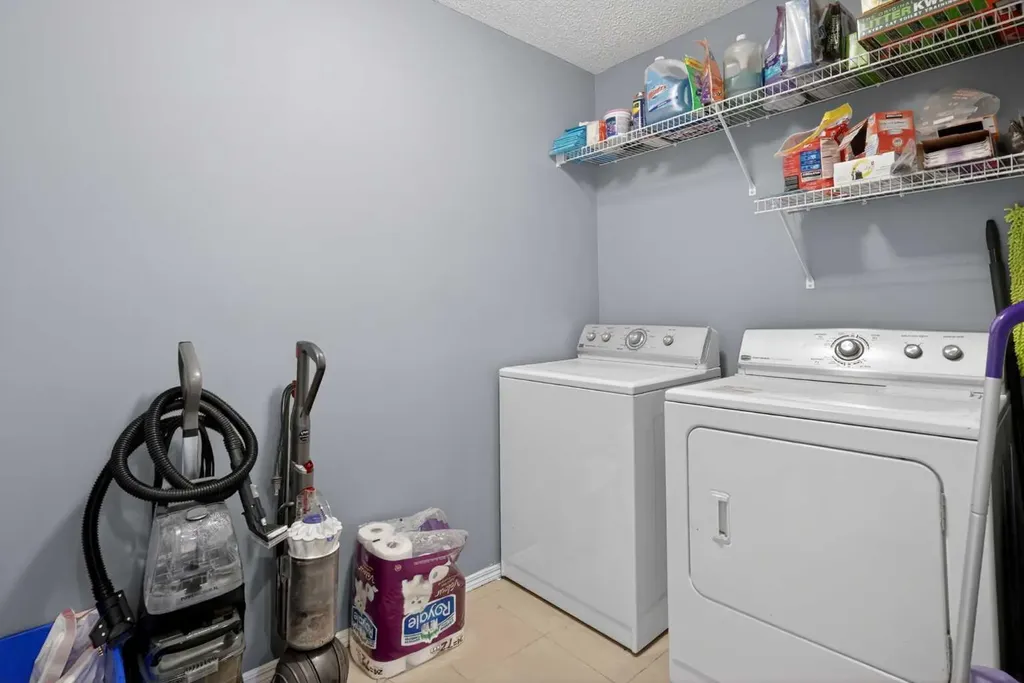 101 Elgin Meadows Manor SE Calgary AB T2Z 0M5