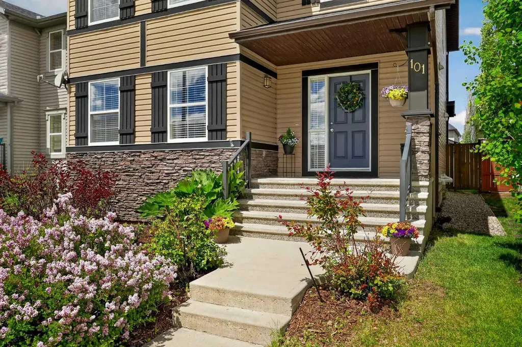 101 Elgin Meadows Manor SE Calgary AB T2Z 0M5