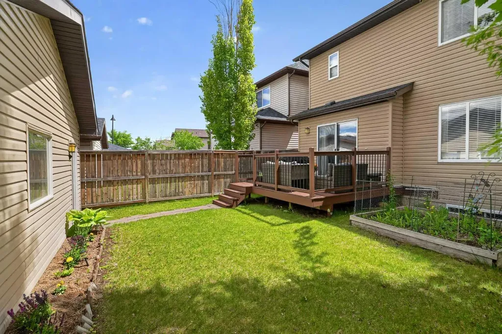101 Elgin Meadows Manor SE Calgary AB T2Z 0M5