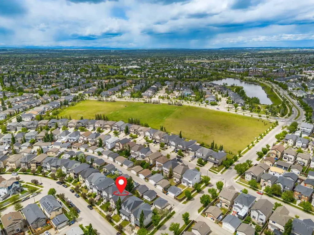 101 Elgin Meadows Manor SE Calgary AB T2Z 0M5