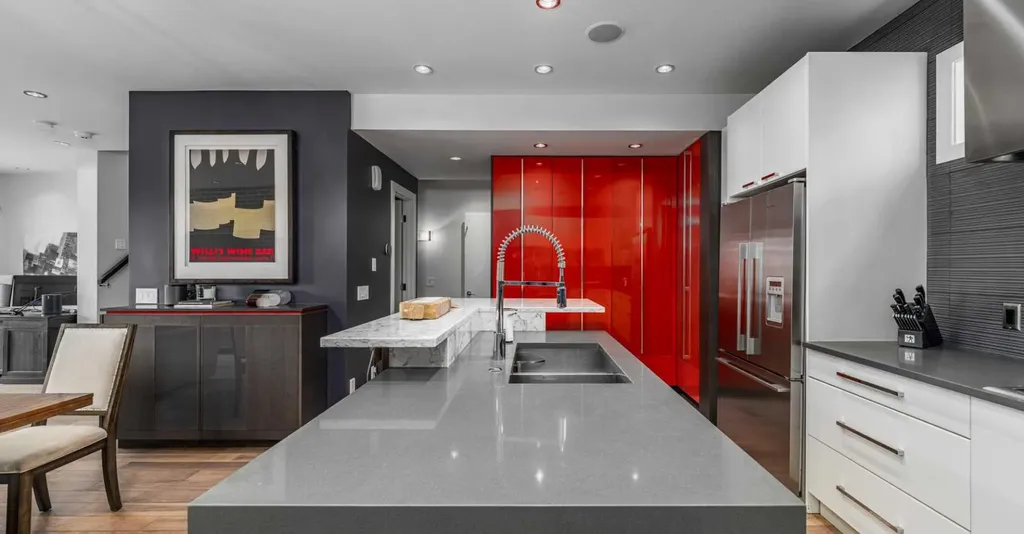 2929 17 Street SW Calgary AB T2T 4N6