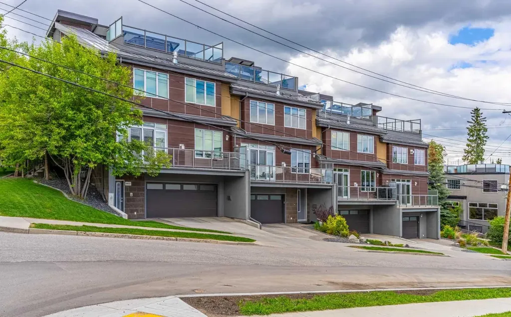 2929 17 Street SW Calgary AB T2T 4N6