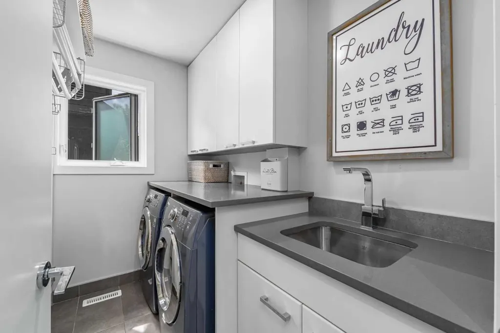 2929 17 Street SW Calgary AB T2T 4N6