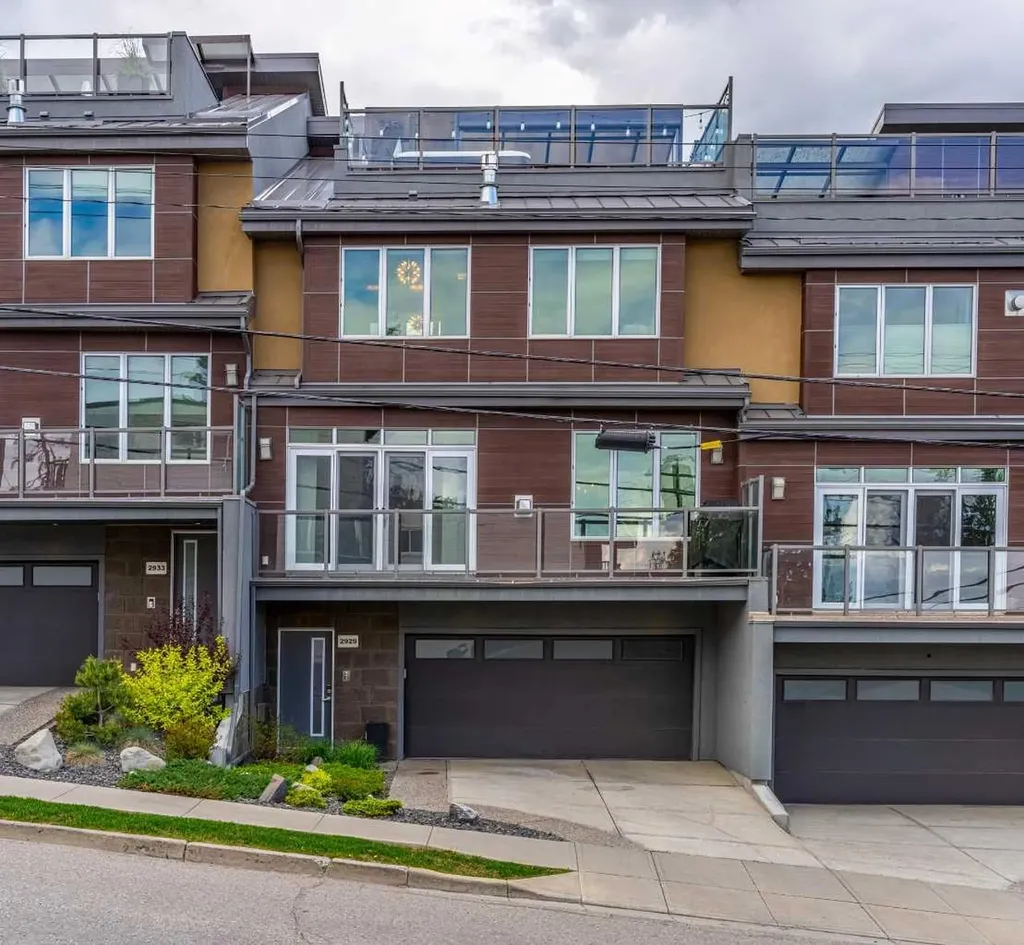 2929 17 Street SW Calgary AB T2T 4N6