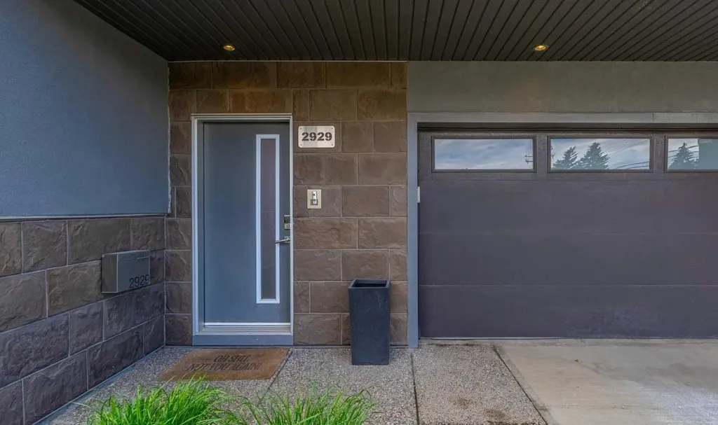2929 17 Street SW Calgary AB T2T 4N6