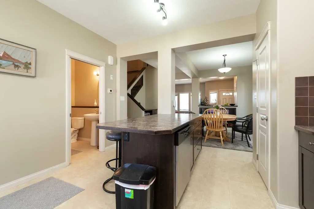 87 Keystone Terrace W Lethbridge AB T1J5C4