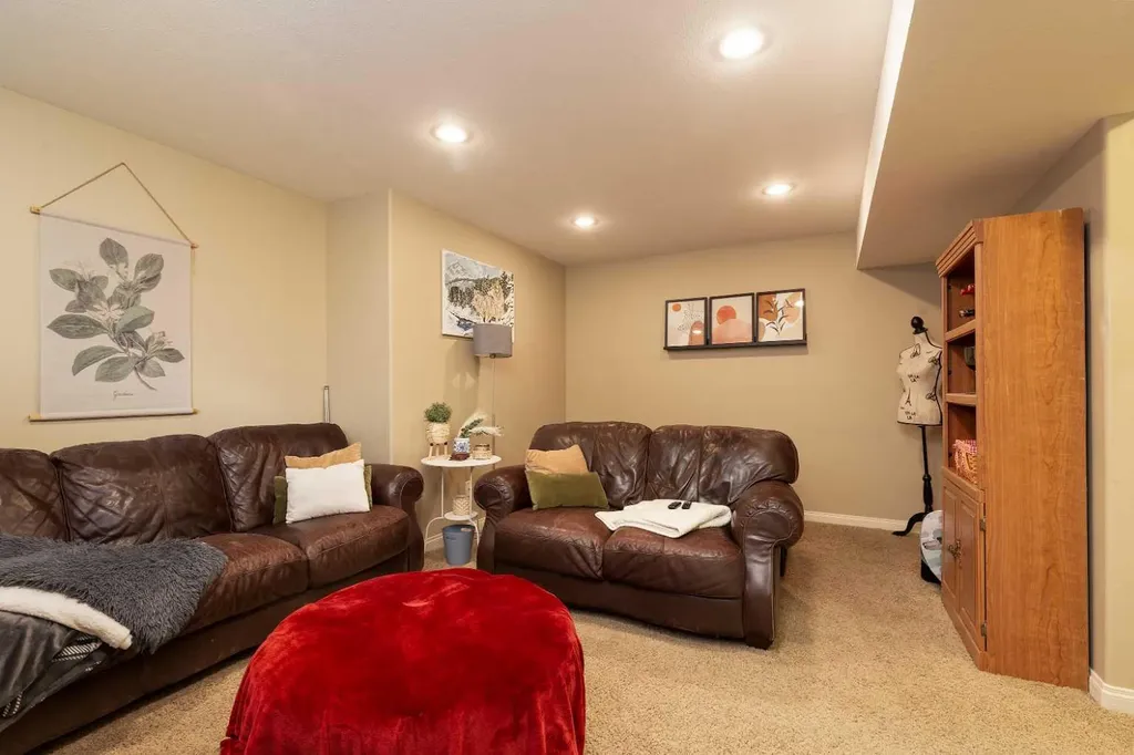 87 Keystone Terrace W Lethbridge AB T1J5C4