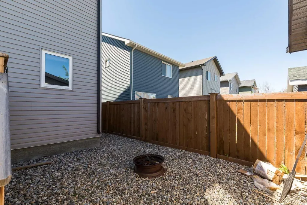 87 Keystone Terrace W Lethbridge AB T1J5C4