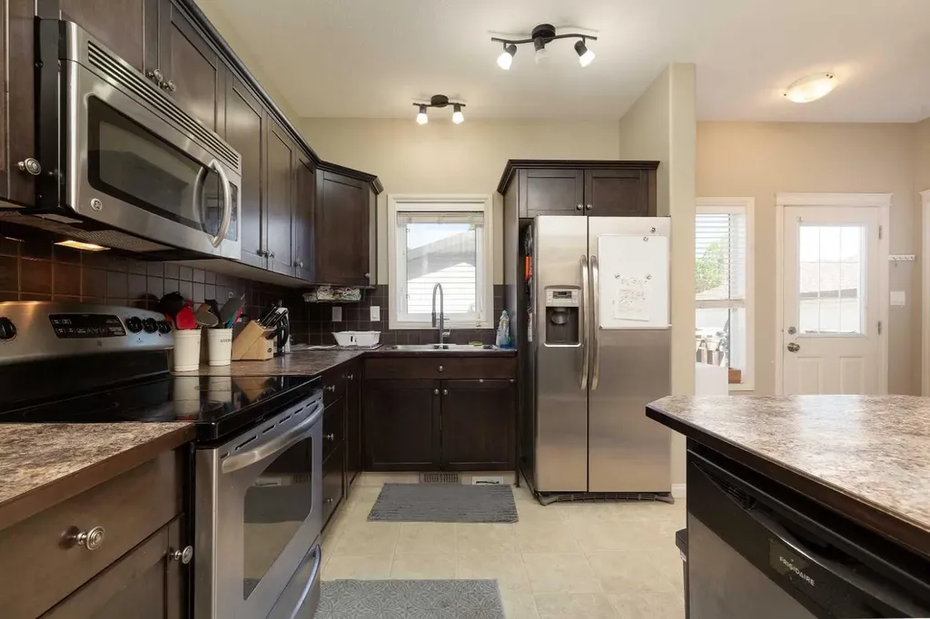 87 Keystone Terrace W Lethbridge AB T1J5C4