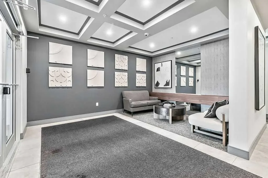 8355 19 Avenue SW Calgary AB T3H 6G3