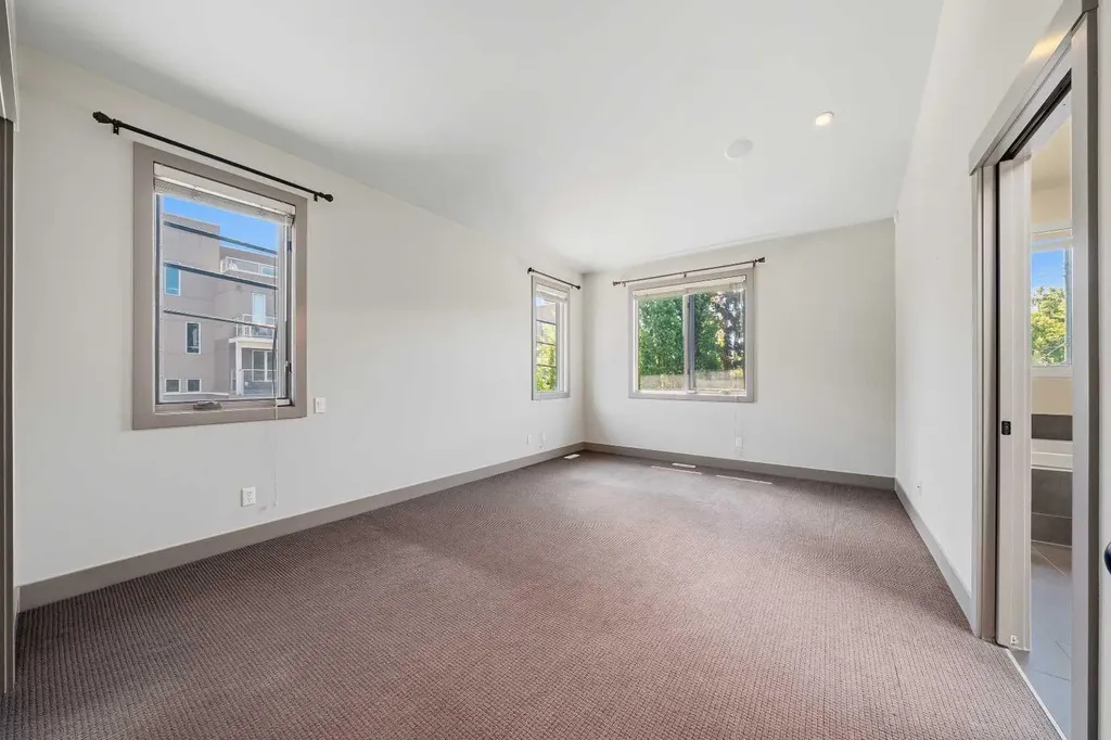 2013 1 Avenue NW Calgary AB T2N 0B4