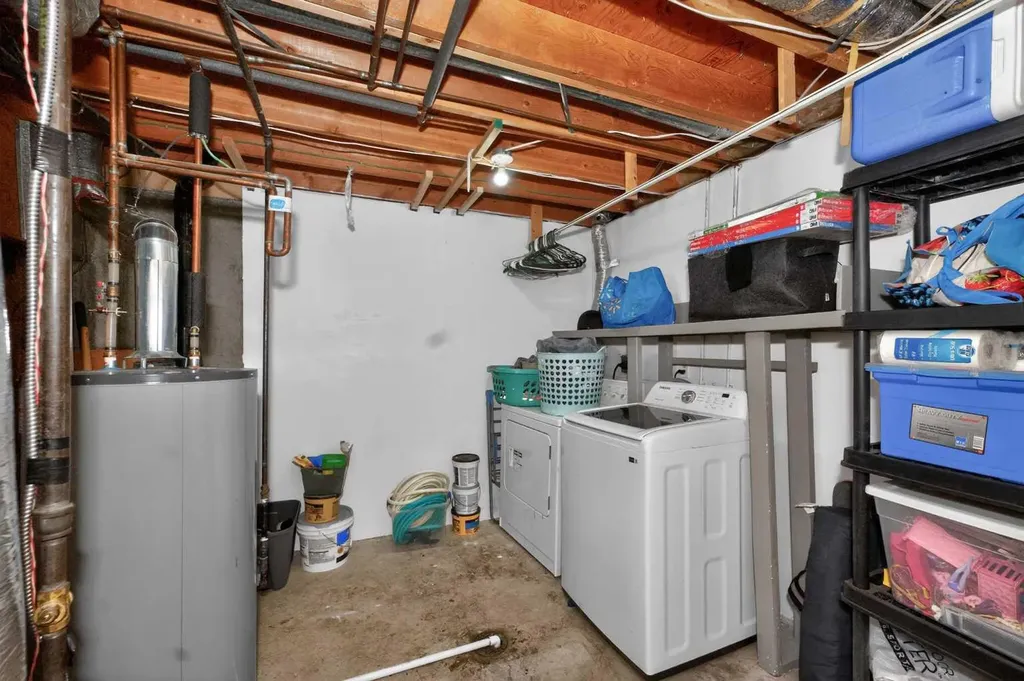 10 Falconer Terrace NE Calgary AB T3J 1W4