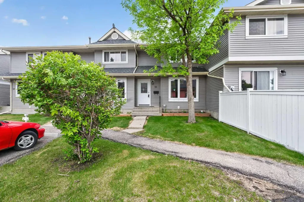 10 Falconer Terrace NE Calgary AB T3J 1W4