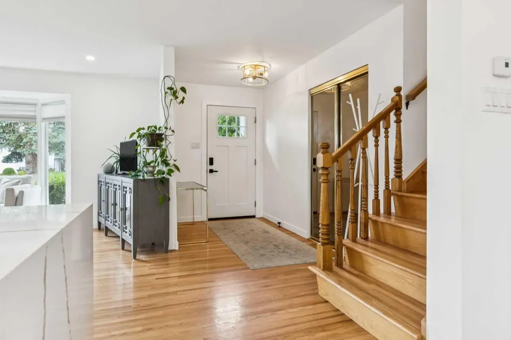 10719 Mapleglen Crescent SE Calgary AB T2J 1X1