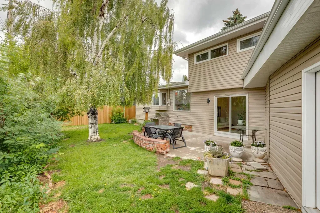 10719 Mapleglen Crescent SE Calgary AB T2J 1X1