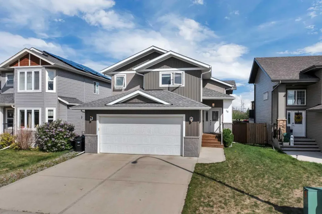 18 Copper Street Blackfalds AB T4M 0A9