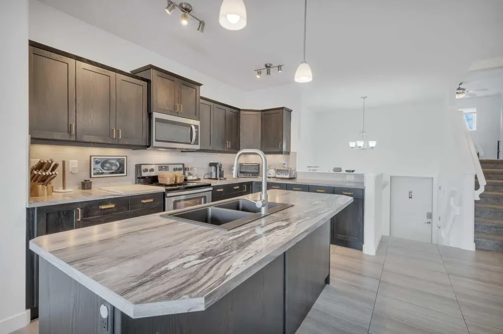 18 Copper Street Blackfalds AB T4M 0A9