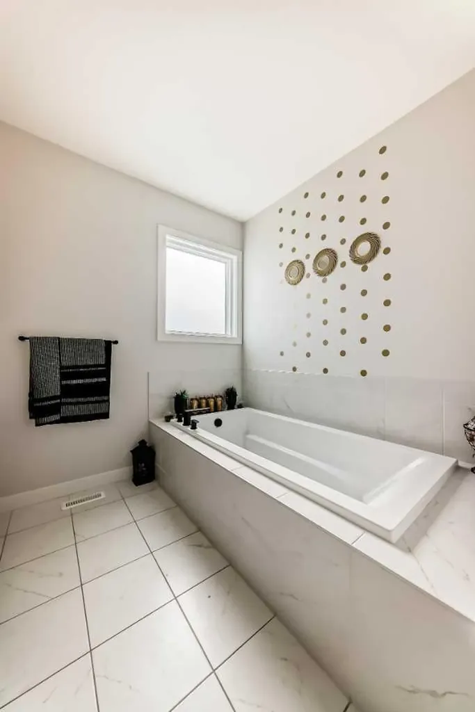 43 Homestead Close NE Calgary AB T3J2H2