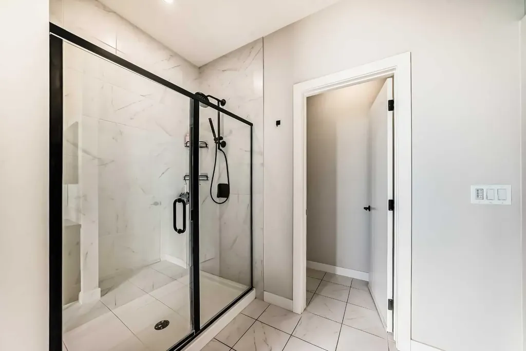 43 Homestead Close NE Calgary AB T3J2H2