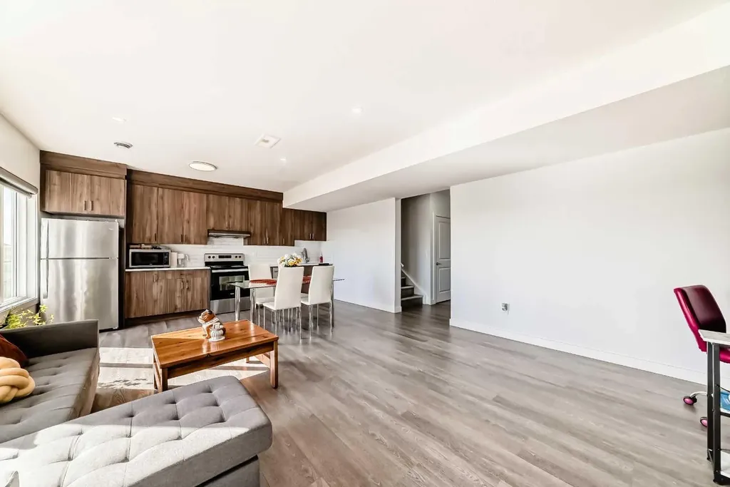 43 Homestead Close NE Calgary AB T3J2H2