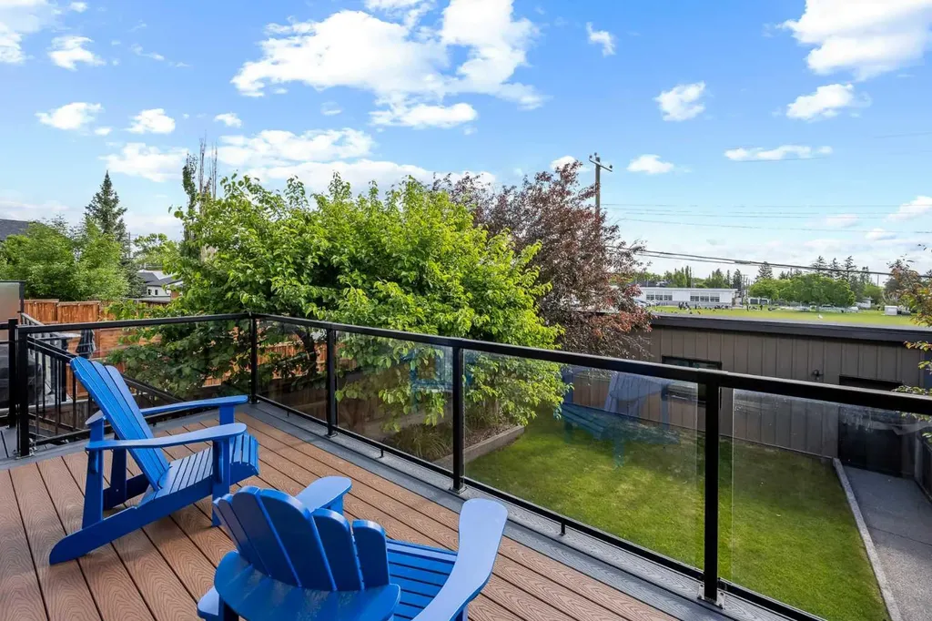 5024 21 Street SW Calgary AB T2T 5B8