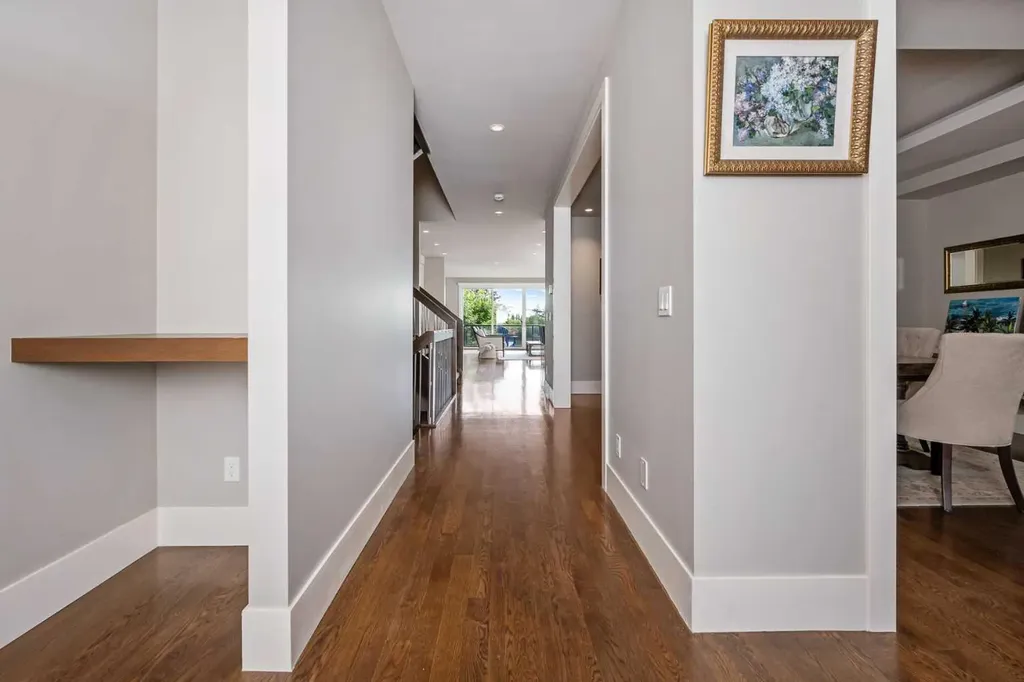 5024 21 Street SW Calgary AB T2T 5B8