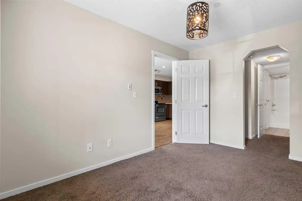 755 Copperpond Boulevard SE Calgary AB T2Z 4R2