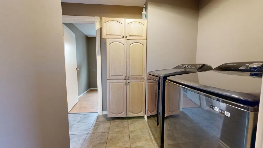 6917 98 Street Grande Prairie AB T8V 5E7