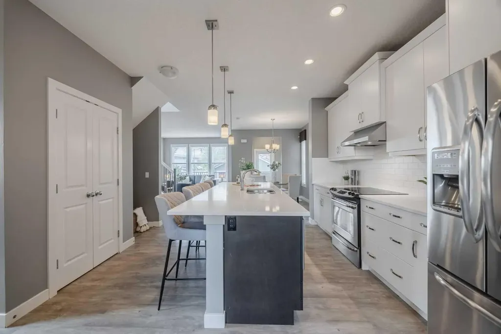 5 Marquis Common SE Calgary AB T3M 1N8