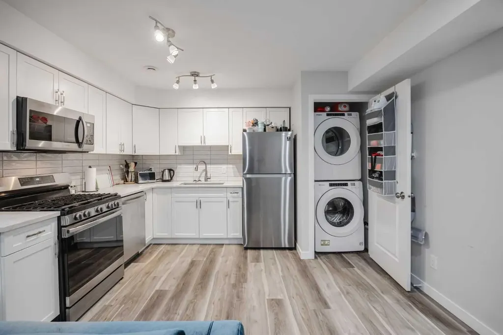 5 Marquis Common SE Calgary AB T3M 1N8