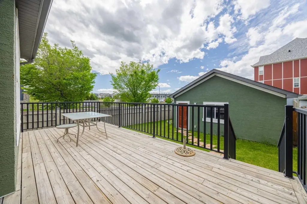 5 Marquis Common SE Calgary AB T3M 1N8