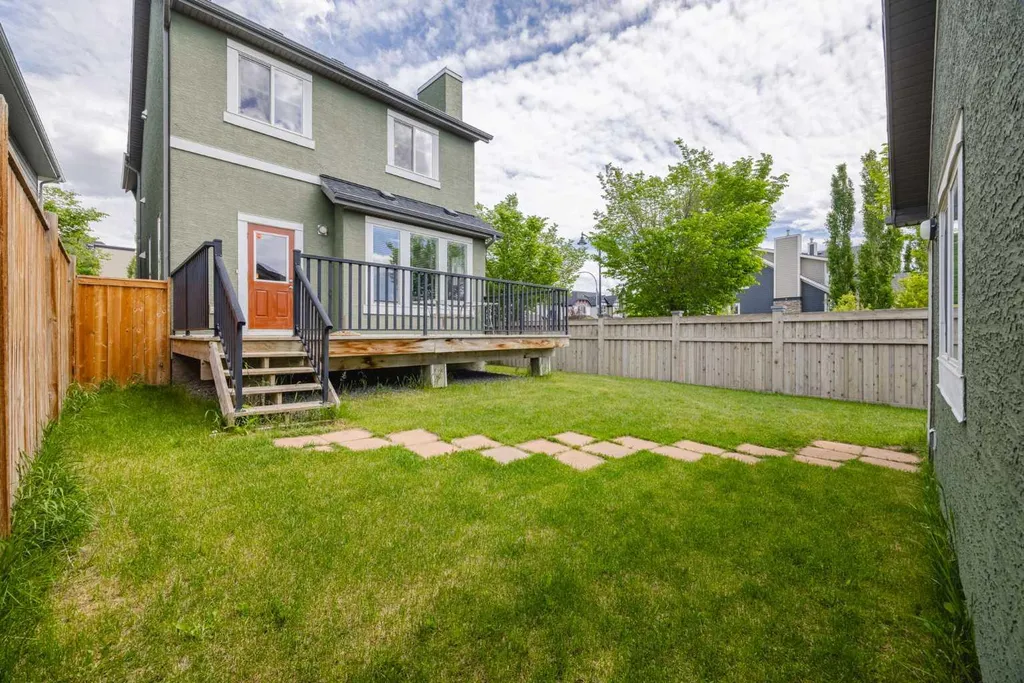 5 Marquis Common SE Calgary AB T3M 1N8