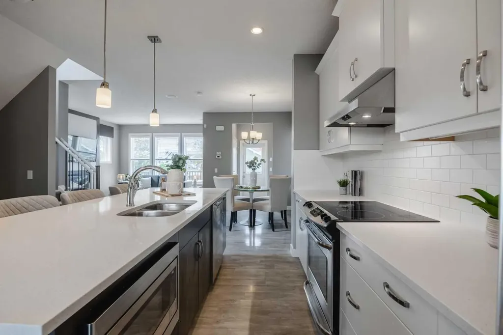 5 Marquis Common SE Calgary AB T3M 1N8