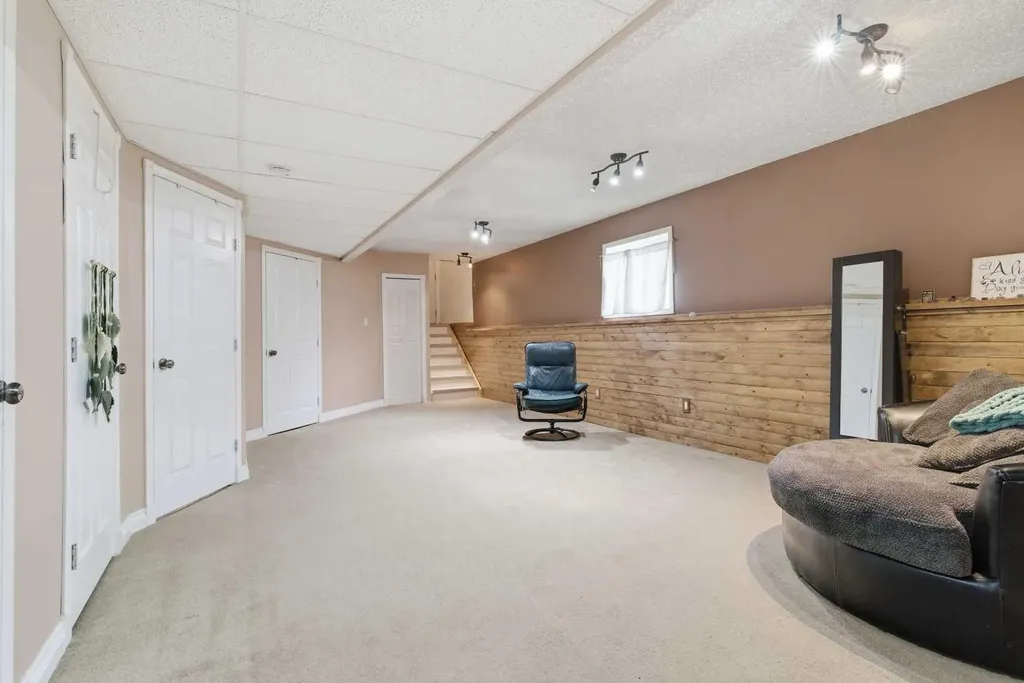 6209 90 Street Grande Prairie AB T8W 2M4