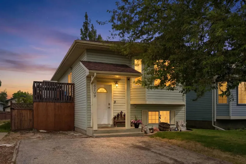 6209 90 Street Grande Prairie AB T8W 2M4