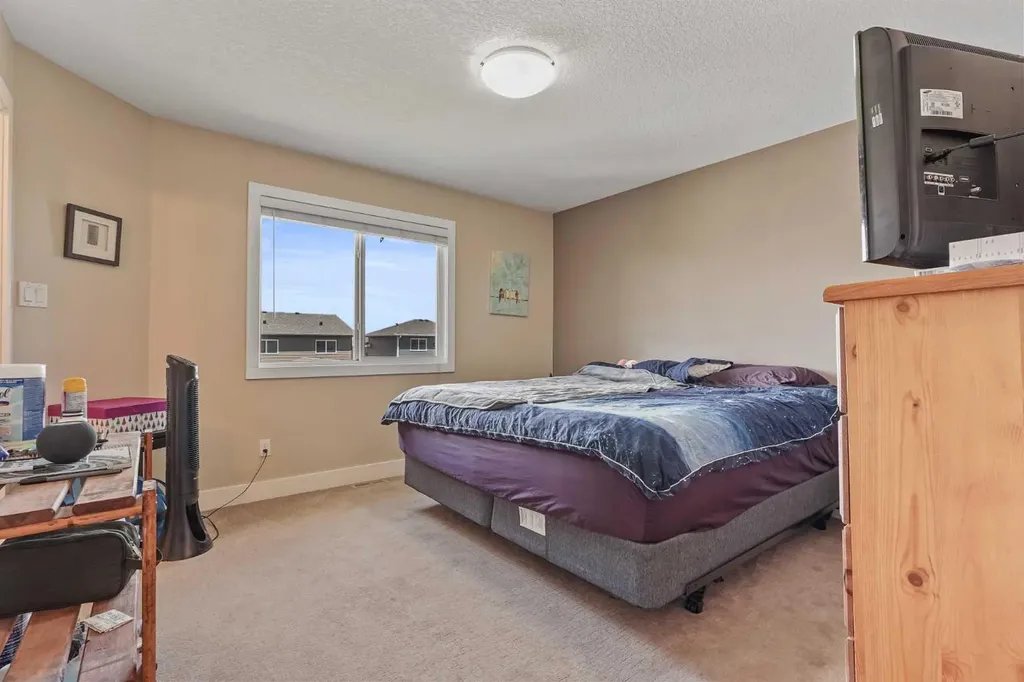 323 Mt Sundial Court W Lethbridge AB T1J 4S7