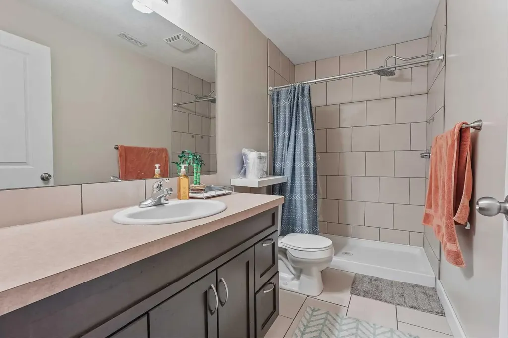 323 Mt Sundial Court W Lethbridge AB T1J 4S7
