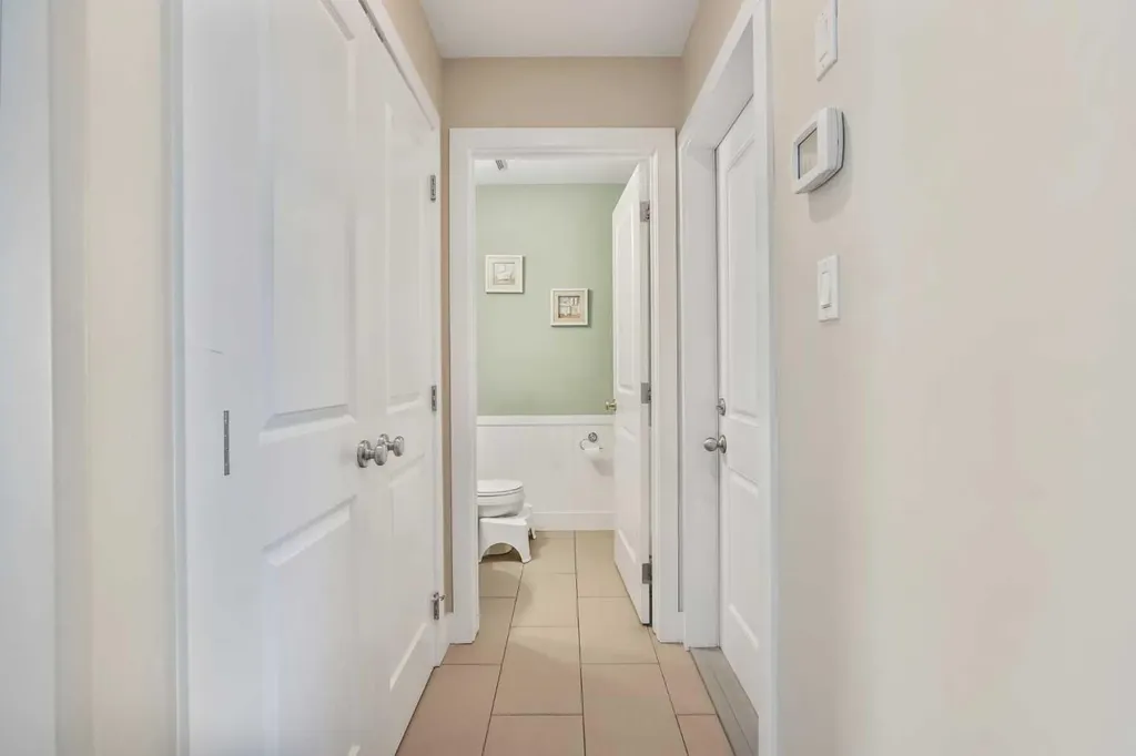 323 Mt Sundial Court W Lethbridge AB T1J 4S7