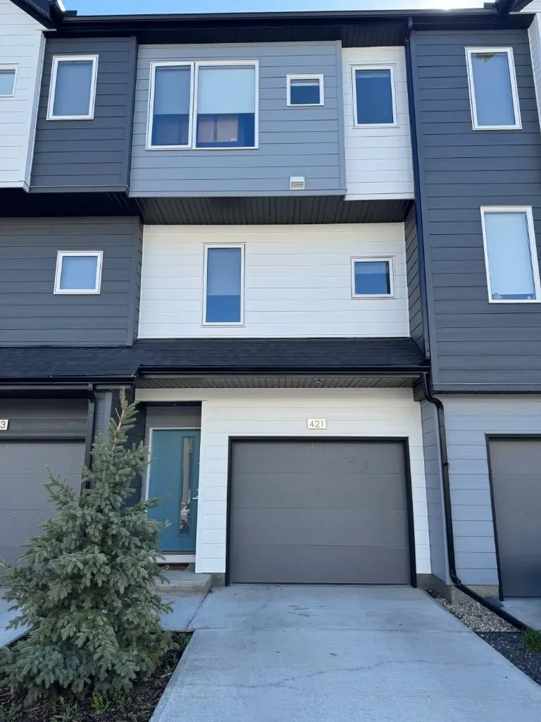421 Skyview Ranch Circle NE Calgary AB T3N1Y8